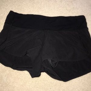 Size 4 black lulu shorts